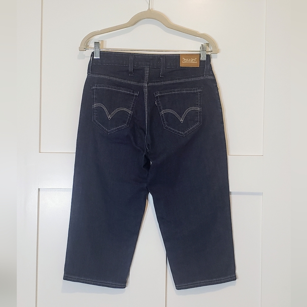 Levi's Womens Capri Cotton Stretch Darkwash Denim Size 6